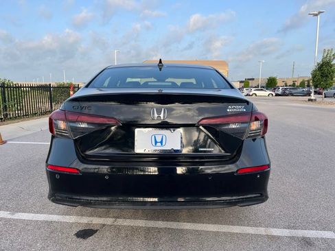 Used 2025 Honda Civic Sport Touring image 6