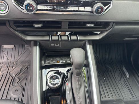 New 2026 Chevrolet Colorado Trail Boss AWD/4WD image 12