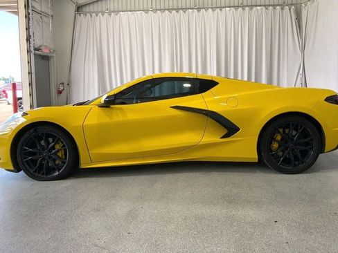 Used 2025 Chevrolet Corvette Stingray Coupe w/ 1LT RWD image 22