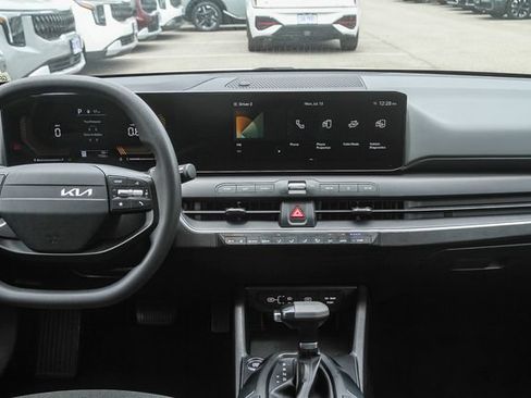Certified 2025 Kia K4 FWD image 13