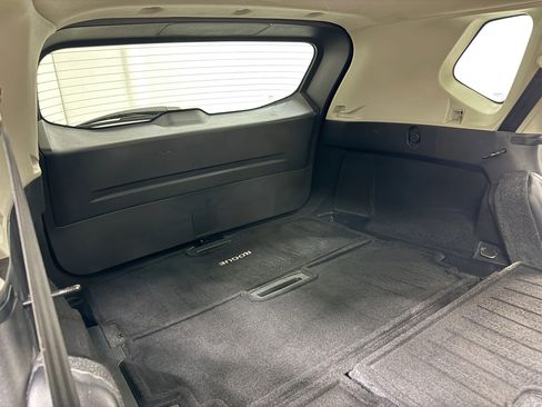 Used 2023 Nissan Rogue SL w/ SL Premium Package image 72