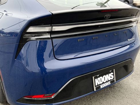 New 2026 Toyota Prius Plug-In Hybrid FWD image 27
