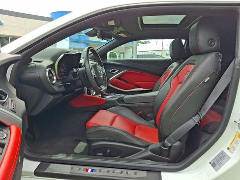 Used 2024 Chevrolet Camaro SS RWD image 13
