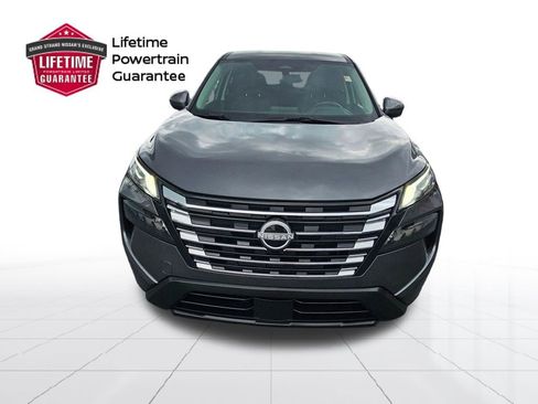 Used 2025 Nissan Rogue SV AWD/4WD image 4