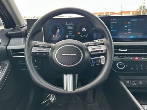 Used 2025 Hyundai Sonata SEL image 16