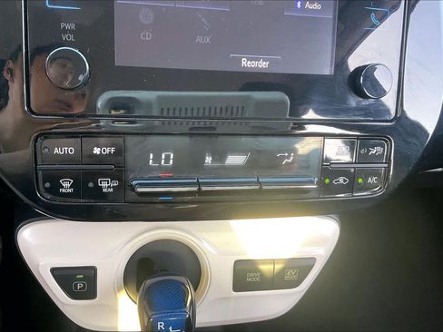 Used 2016 Toyota Prius Two FWD image 32