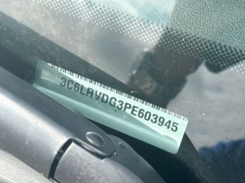 Used 2023 RAM ProMaster 2500 w/ Convenience Group image 28