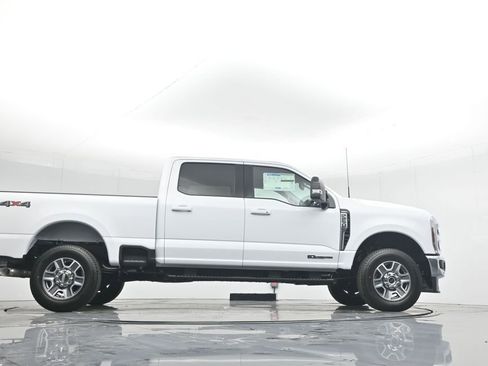 New 2026 Ford F250 Lariat w/ Lariat Premium Package image 48
