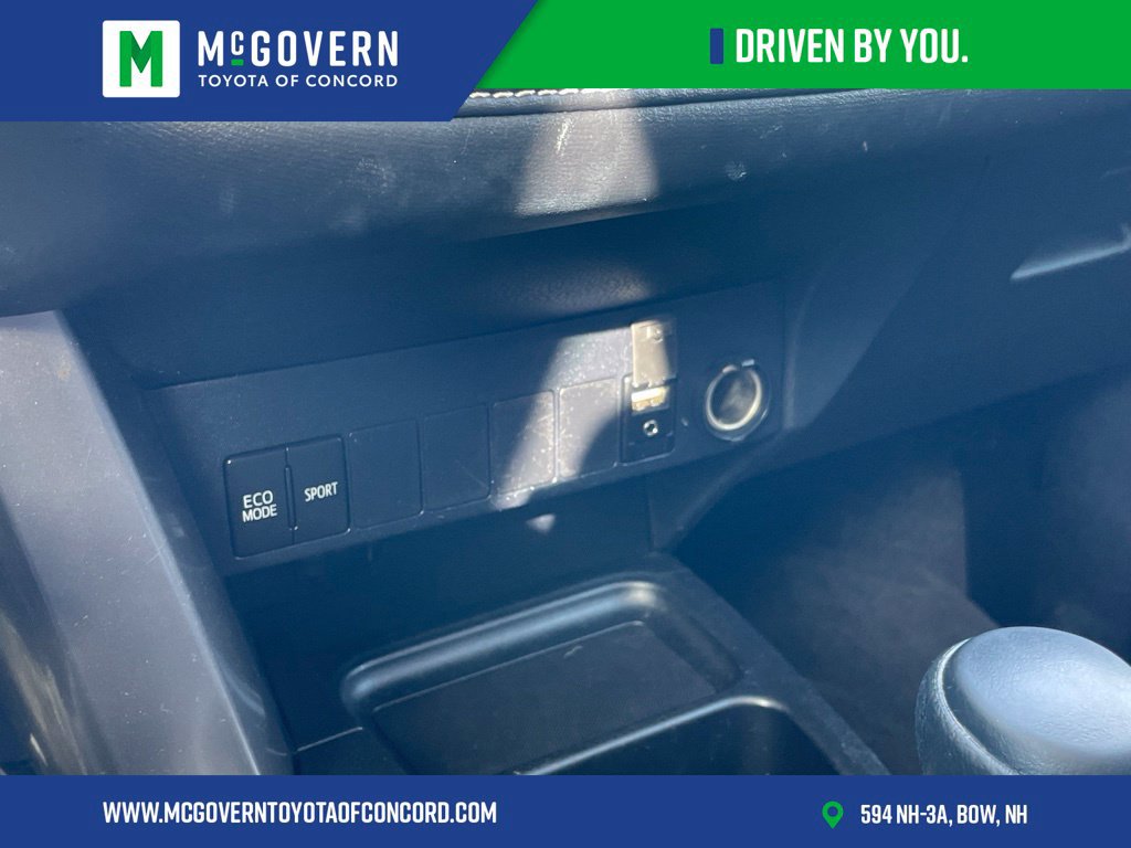 Used 2016 Toyota RAV4 XLE AWD/4WD image 34