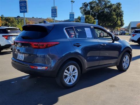 Used 2017 Kia Sportage LX image 7