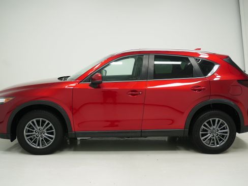 Used 2017 MAZDA CX-5 Touring w/ Preferred Equipment Package AWD/4WD image 5