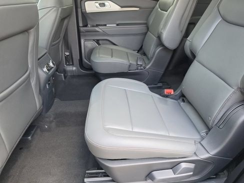 New 2026 Ford Explorer Active w/ Active Comfort Package RWD image 10