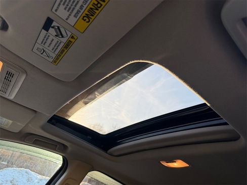 Used 2022 Honda HR-V EX-L image 16