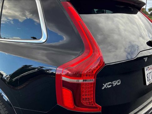 Used 2022 Volvo XC90 T8 Inscription image 33