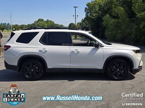 Certified 2025 Honda Pilot Black Edition image 2