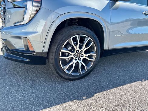 New 2026 GMC Acadia Denali Ultimate w/ LPO, Floor Liner Package image 34