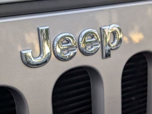 Used 2018 Jeep Wrangler Unlimited Sport S image 20