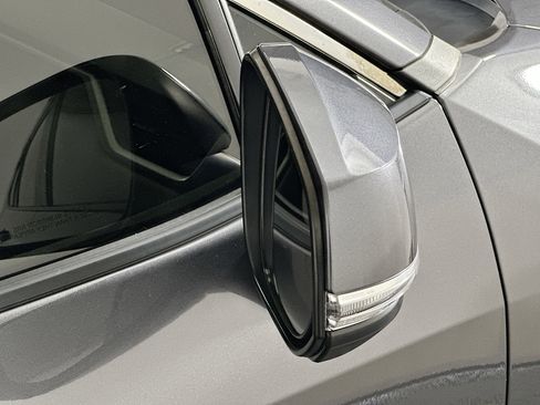 Used 2022 Toyota RAV4 XLE image 10