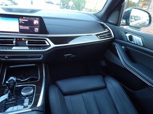 Used 2021 BMW X7 xDrive40i w/ Premium Package image 17