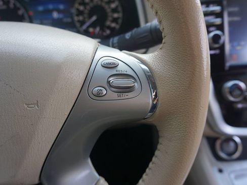 Used 2016 Nissan Murano SL FWD image 8