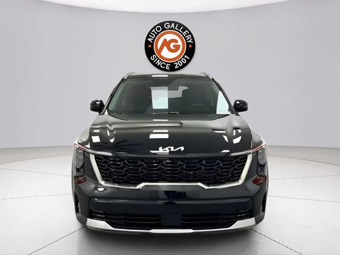 Used 2025 Kia Sorento EX FWD image 8