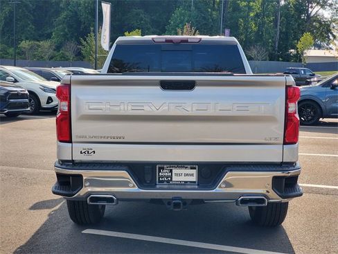 Used 2022 Chevrolet Silverado 1500 LTZ w/ LTZ Premium Package image 5