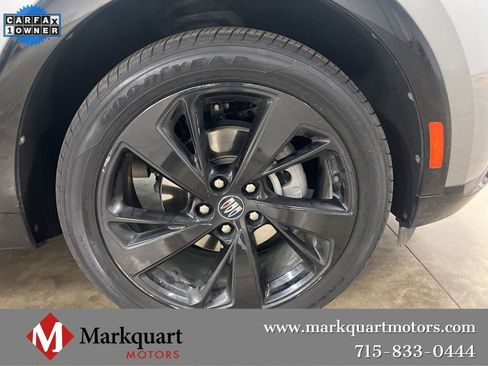 Certified 2024 Buick Envision Sport Touring image 18