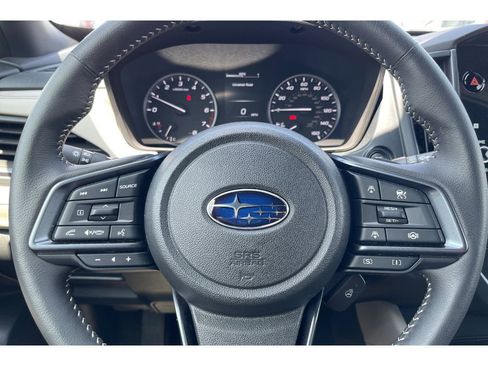 Used 2025 Subaru Forester Limited image 33