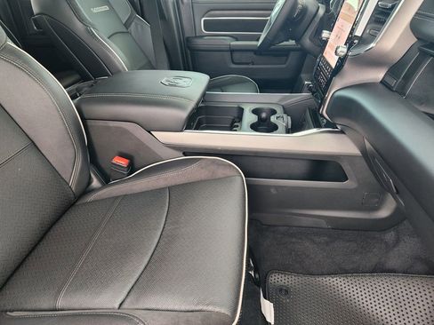 New 2026 RAM 3500 Laramie AWD/4WD image 11