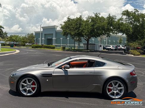 Used 2007 Aston Martin V8 Vantage Coupe RWD image 38