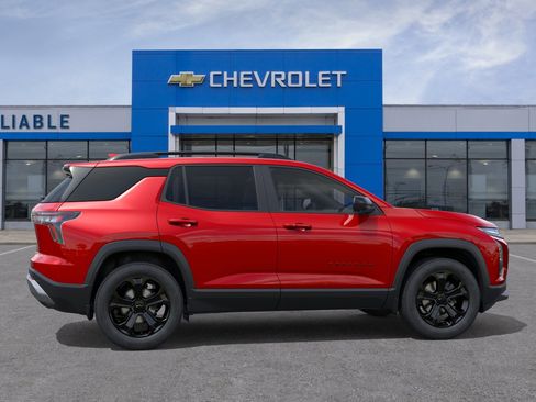 New 2026 Chevrolet Equinox LT w/ Convenience Package II FWD image 5