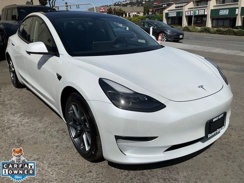Used 2023 Tesla Model 3 Standard Range image 67