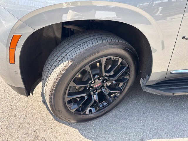 Used 2026 GMC Yukon Elevation AWD/4WD image 7