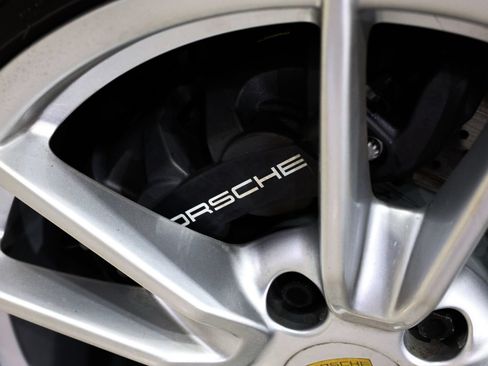 Used 2022 Porsche 911 Carrera RWD image 33
