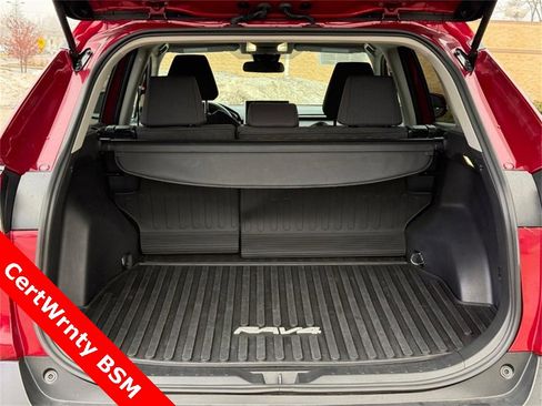 Used 2025 Toyota RAV4 LE image 9