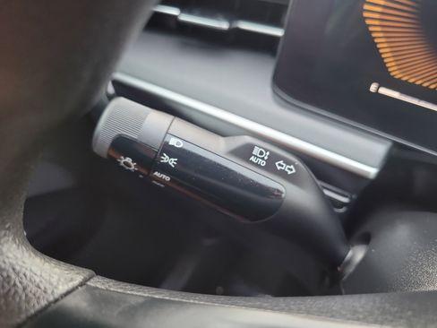 Used 2025 Kia K5 LXS image 29