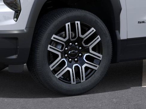 New 2026 Chevrolet Silverado EV W/T w/ LPO, Custom Package AWD/4WD image 9