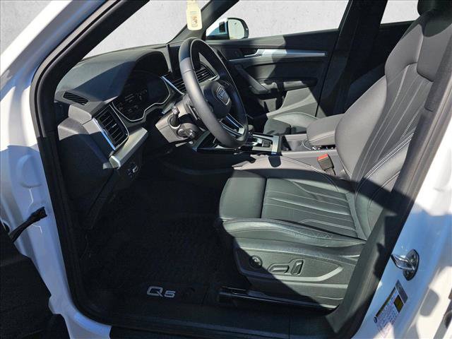 Used 2025 Audi Q5 2.0T Premium w/ Convenience Plus Package AWD/4WD image 21