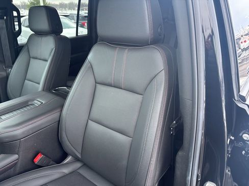 Used 2024 Chevrolet Suburban RST image 13