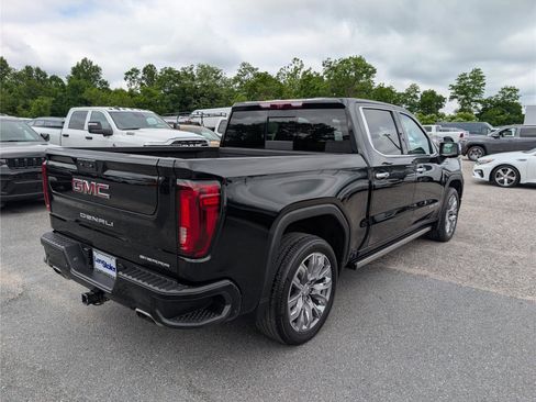Used 2023 GMC Sierra 1500 Denali w/ Denali Reserve Package AWD/4WD image 5