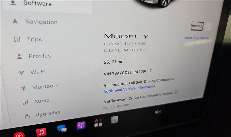 Used 2023 Tesla Model Y Long Range AWD/4WD image 10