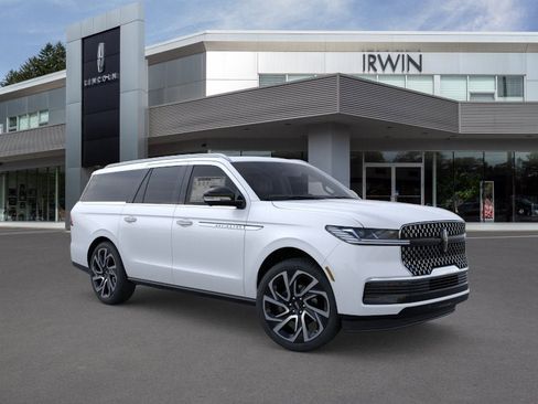New 2026 Lincoln Navigator L Reserve AWD/4WD image 6