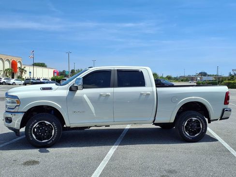Used 2023 RAM 2500 Laramie AWD/4WD image 4