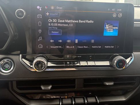 Used 2023 Chevrolet Colorado W/T image 9