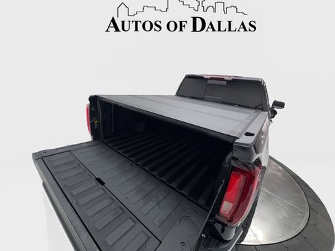 Used 2024 GMC Sierra 1500 SLT image 12