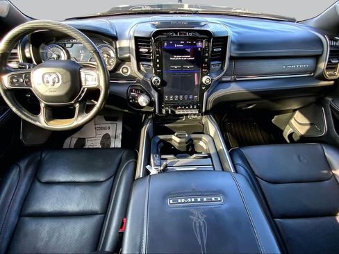 Used 2020 RAM 1500 Limited w/ Black Appearance Package AWD/4WD image 14