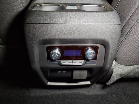 New 2026 GMC Acadia Elevation image 12