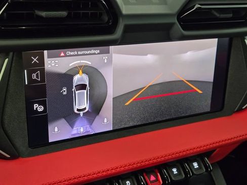 Used 2025 Lamborghini Urus SE AWD/4WD image 26