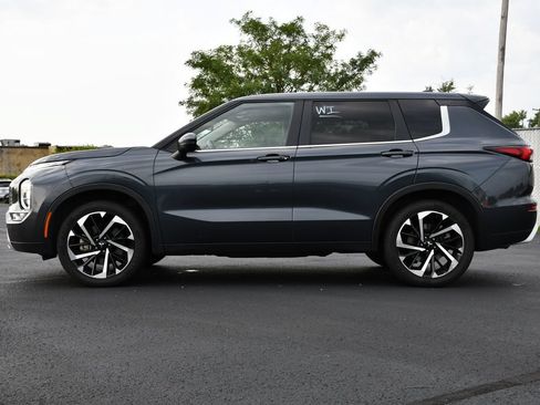 Used 2024 Mitsubishi Outlander SE AWD/4WD image 4
