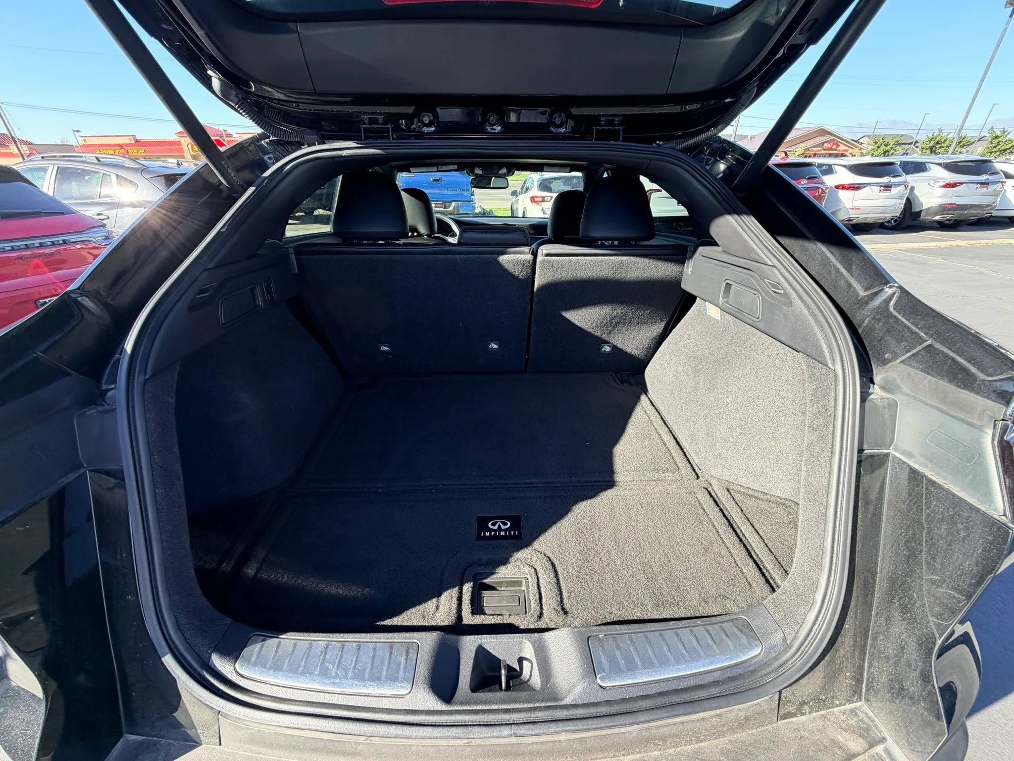 Used 2023 INFINITI QX55 Sensory w/ Lighting Package AWD/4WD image 26